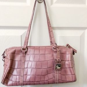 👜 Dooney & Burke Mauve Leather Barrel Bag